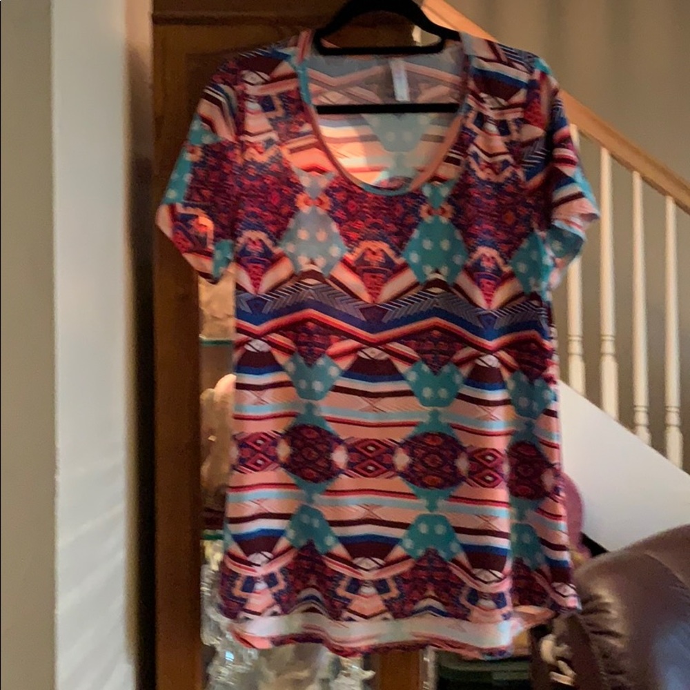 LulaRoe Classic T